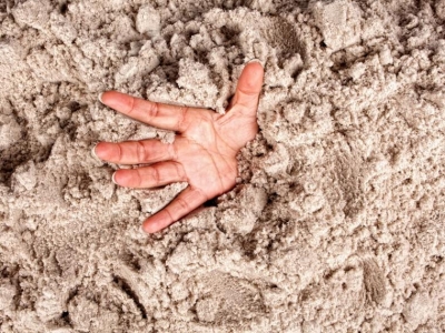 ¿Se puede escapar de las arenas movedizas?
